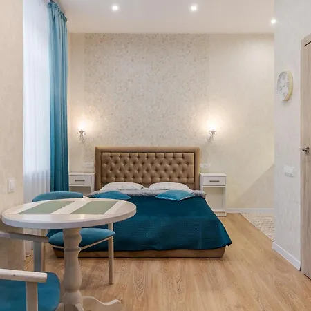 Luxury Flat Near Opera Apartment Lviv Exterior photo
